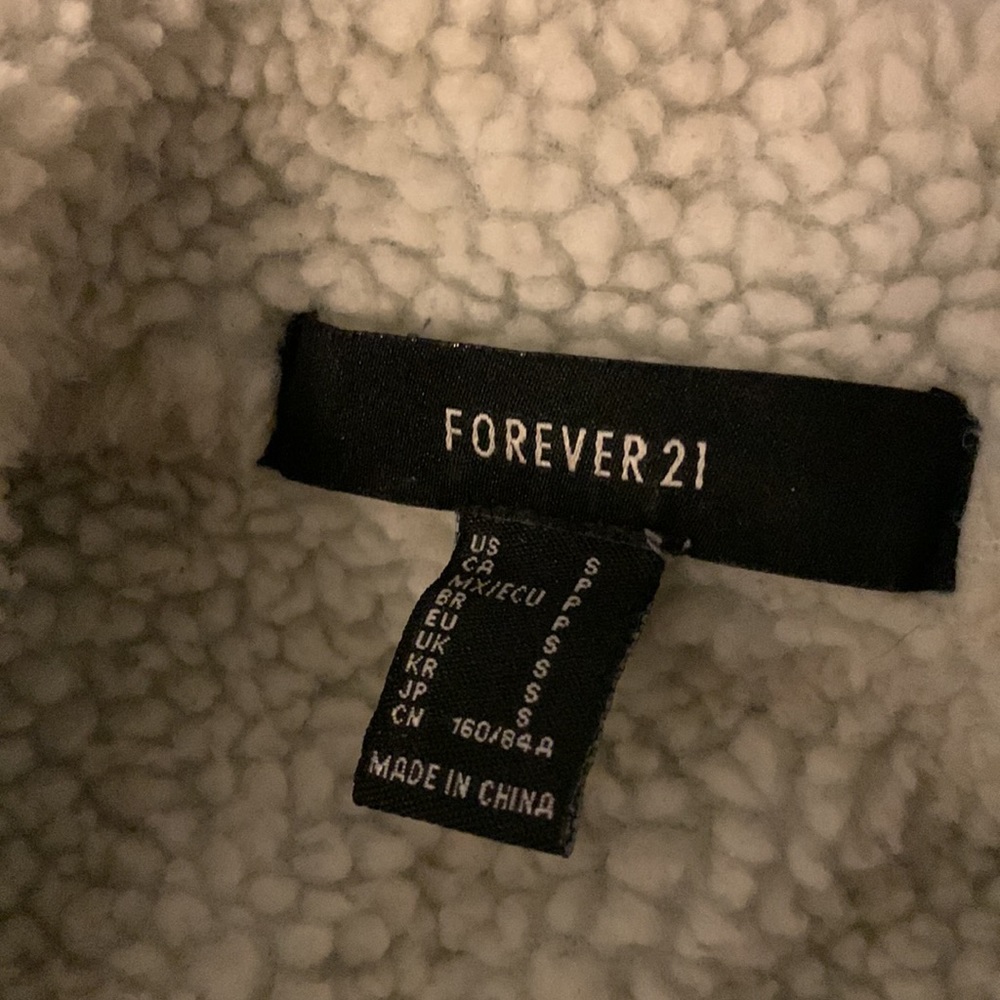 Jean jacket - Picture 3 of 4